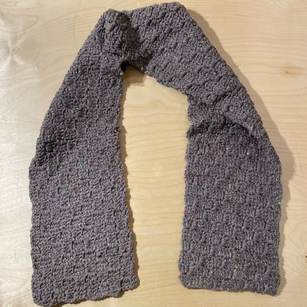 Crochet Cozy Textured Gray Scarf (FC)